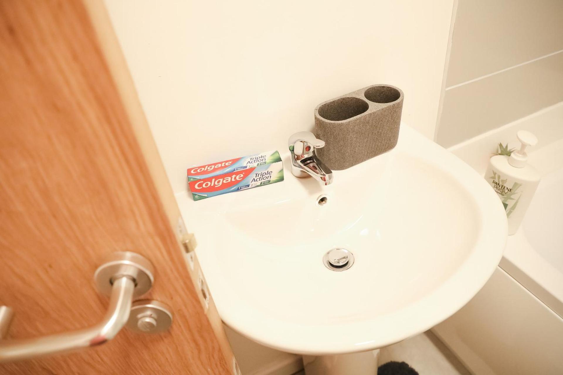 1 Bedroom Apartment Bradford City Centre Foster Square Eksteriør bilde